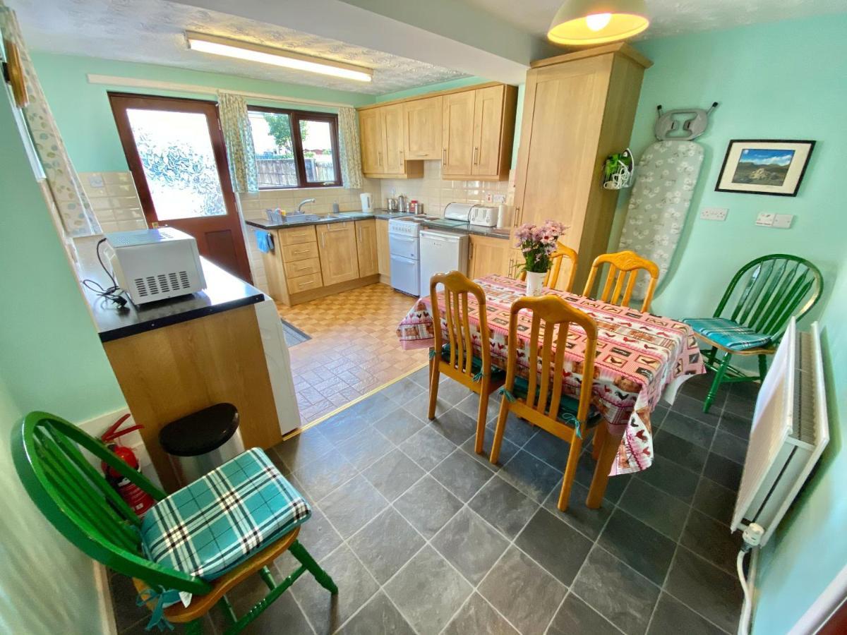 Kilbroney Rest Villa Ростревър Екстериор снимка